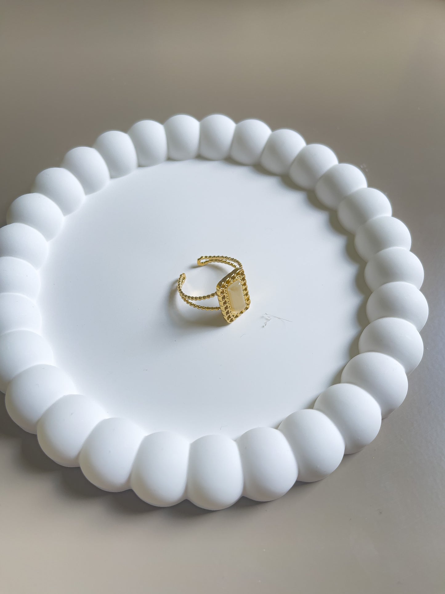 BAGUE ZOE ACIER OR ET PIERRE NATURELLE BLANC